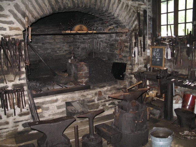 blacksmith%20shop%201_72.jpg